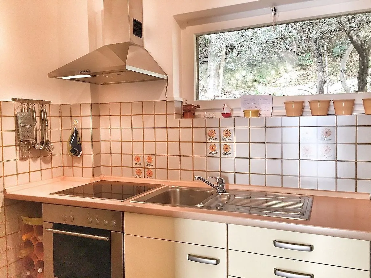 Apartamento Pandora 1 Maccagno 0*,  Italia